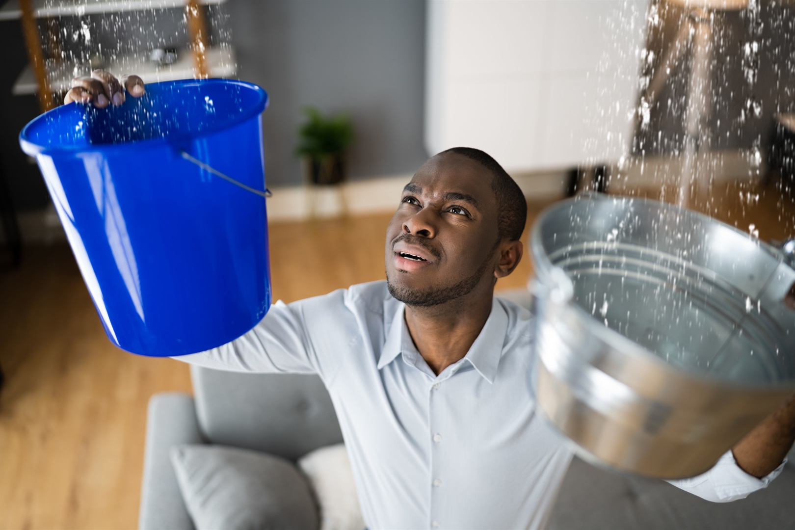 leaking-from-ceiling